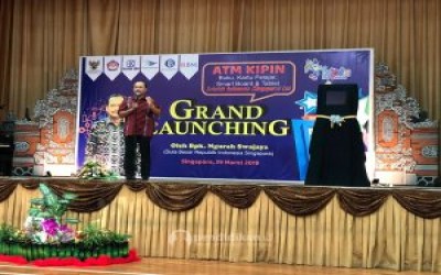 KBRI Singapura Dukung Digitalisasi Pendidikan dengan Meresmikan Pemanfaatan Teknologi Edukasi KIPIN ATM di Sekolah Indonesia Singapura